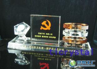 供应党徽水晶纪念品,党徽水晶办公摆件_礼品、工艺品、饰品_世界工厂网中国产品信息库