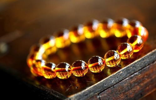 我是公主 女公务员贪污307万只为买水晶 瞎买水晶,活该坐牢